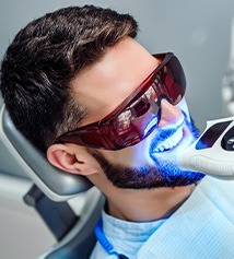 Patient in Columbus getting teeth whitening